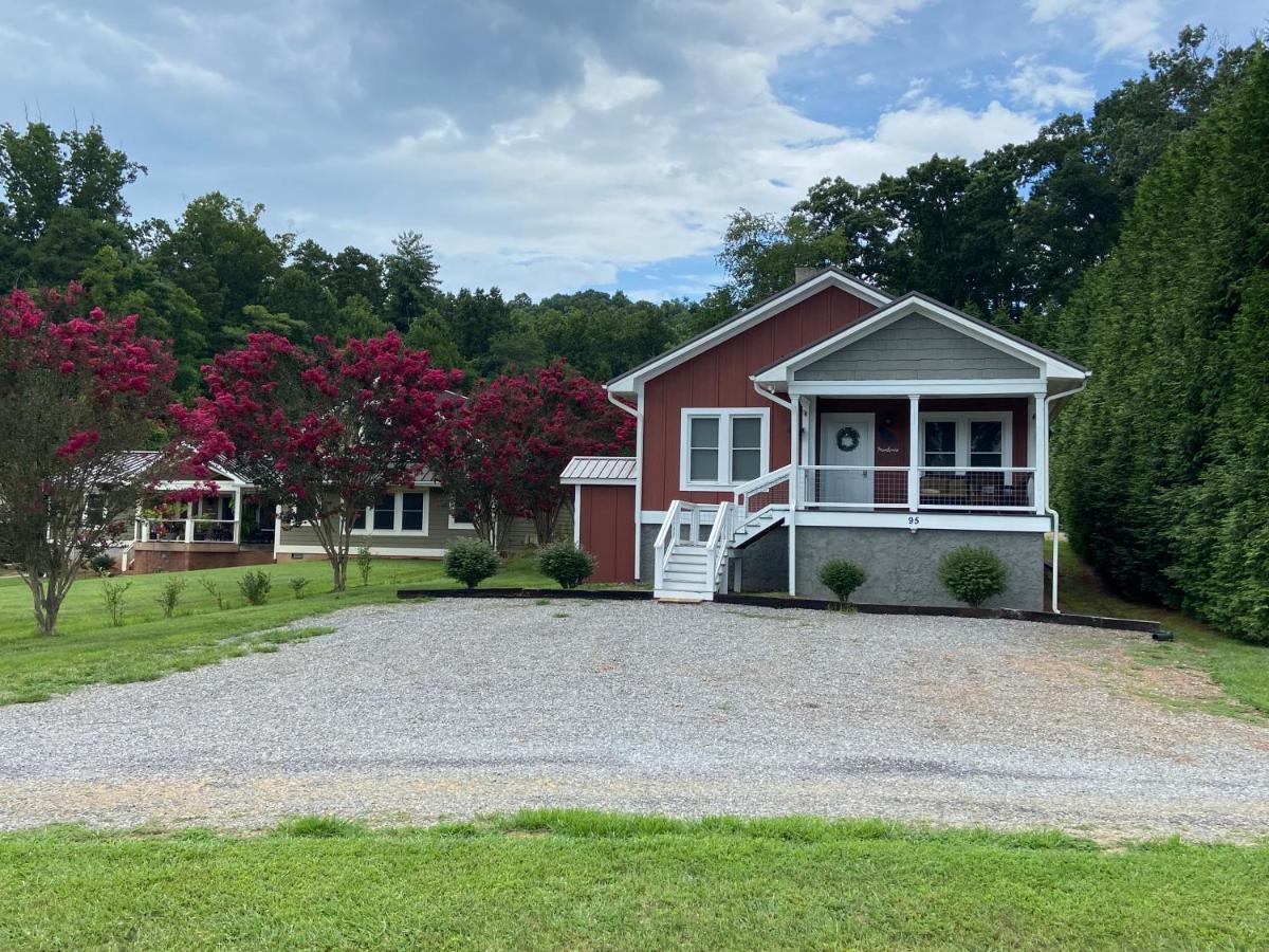 The Farmhouse At Wolfehaven Asheville Luaran gambar